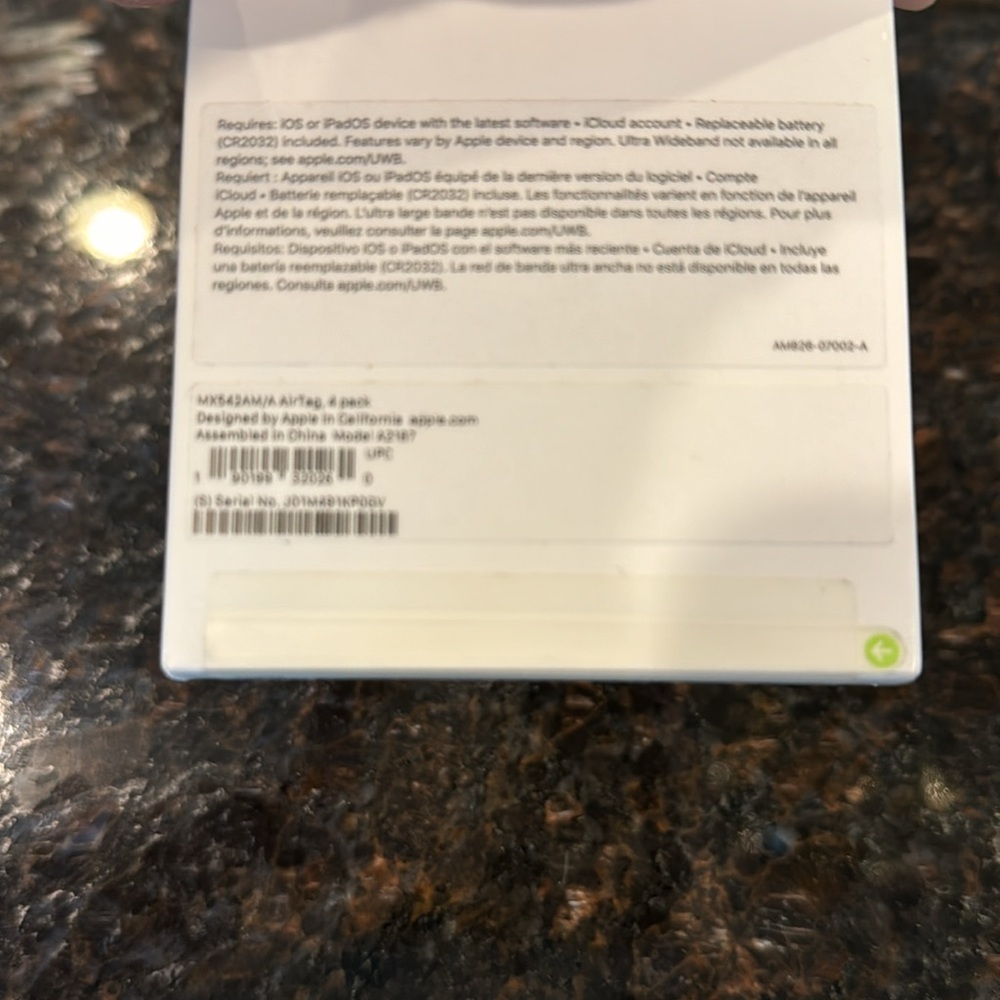 NIB Apple Tags 4-pack - Picture 3 of 3